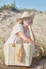 A beautiful bag that makes a perfect gift for her featuring mar y sol's marley tote.