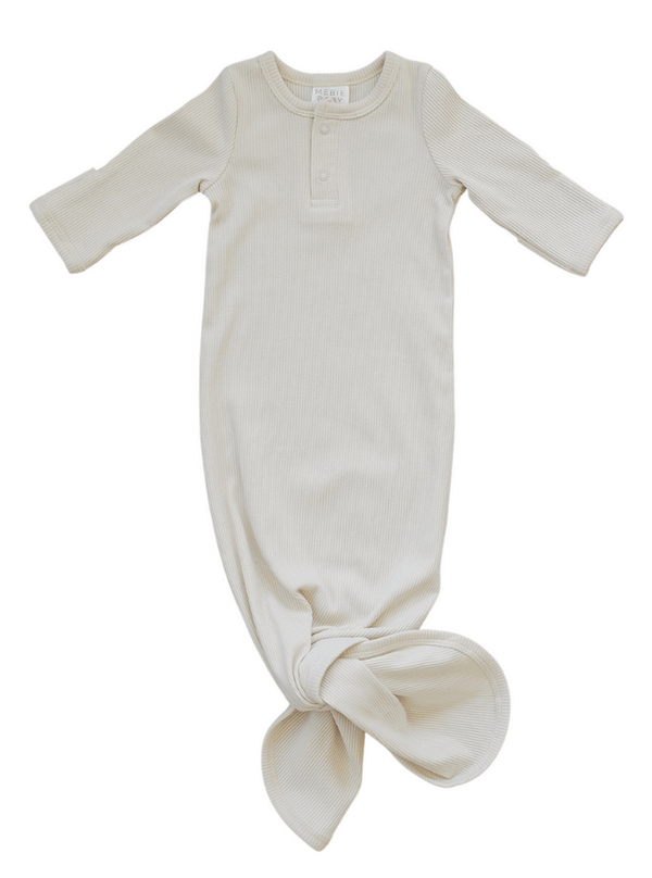 Pair this Mebie Baby sleep gown in vanilla with the knot hat in vanilla for a sweet newborn baby gift.