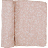 Color swatch of mebie baby blanket in soft pink.